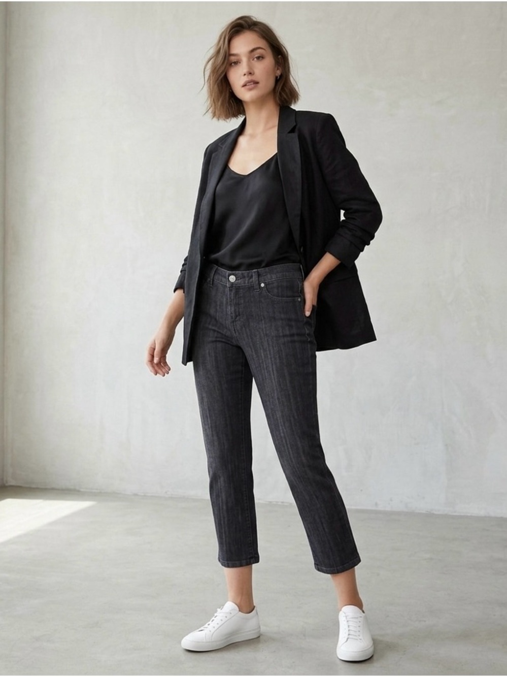 David Kahn Cropped Back Jeans